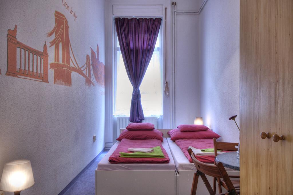 Opera Guesthouse Будапеща Екстериор снимка