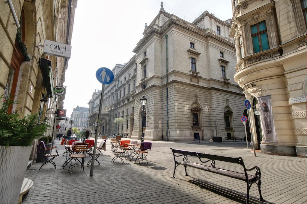 Opera Guesthouse Будапеща Екстериор снимка