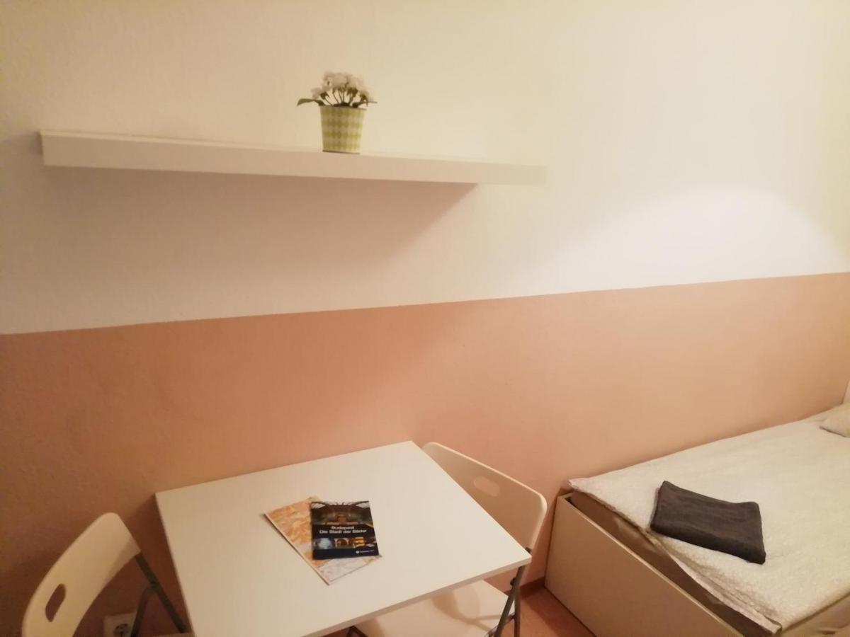 Opera Guesthouse Будапеща Екстериор снимка
